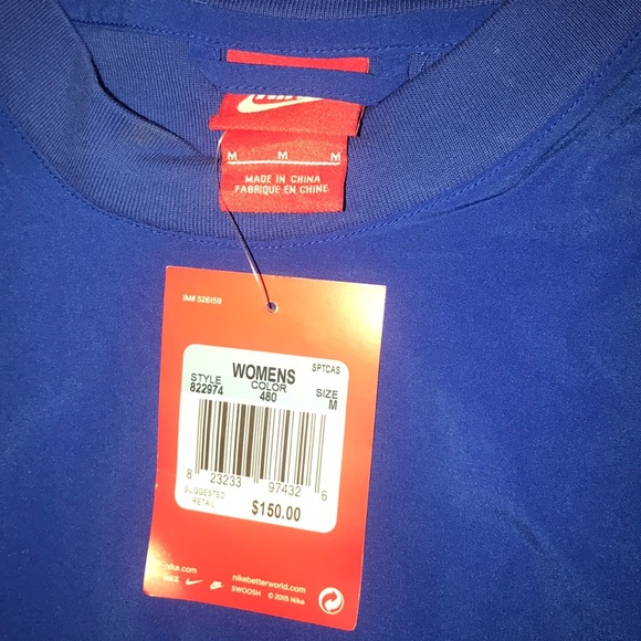 Nike - Picture 3 of 4